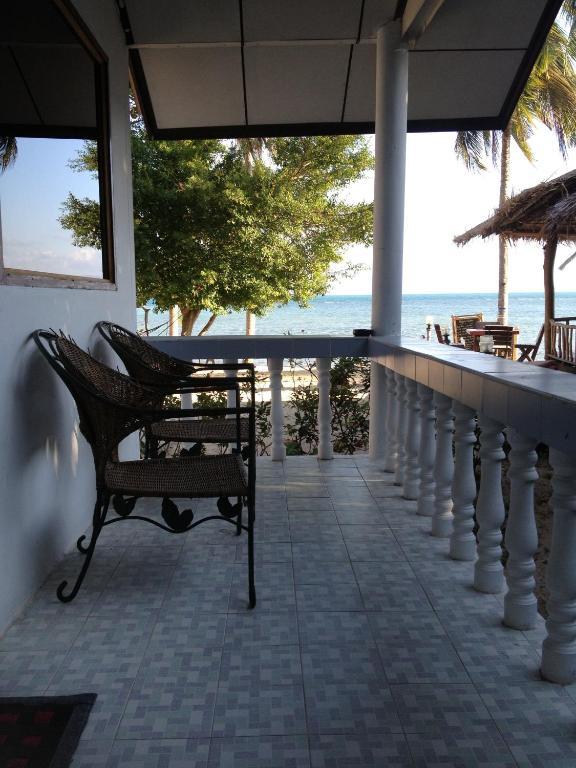 The Beach Village Ko Pha Ngan Room photo